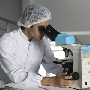 Técnico especialista en histología y anatomía patológica en formación, imagen de un curso a distancia de Asoenfermería.